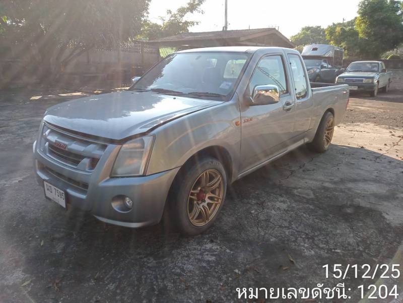 ISUZU D-MAX SPACE CAB SX