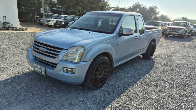 ISUZU D-MAX SPACE CAB SLX