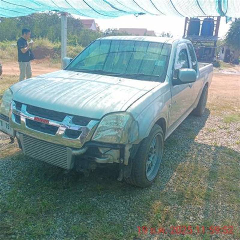 ISUZU D-MAX SPAE CAB SLX