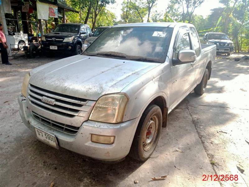 ISUZU D-MAX SPACE CAB SLX