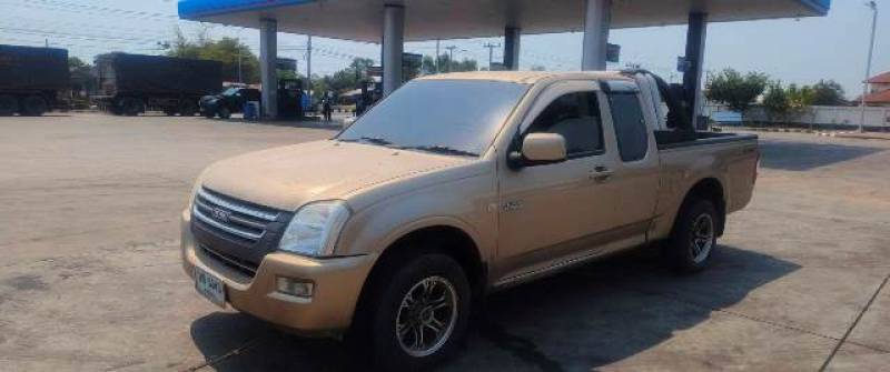 ISUZU D-MAX SPACE CAB SLX