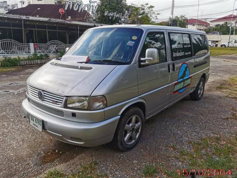 VOLKSWAGEN CARAVELLE