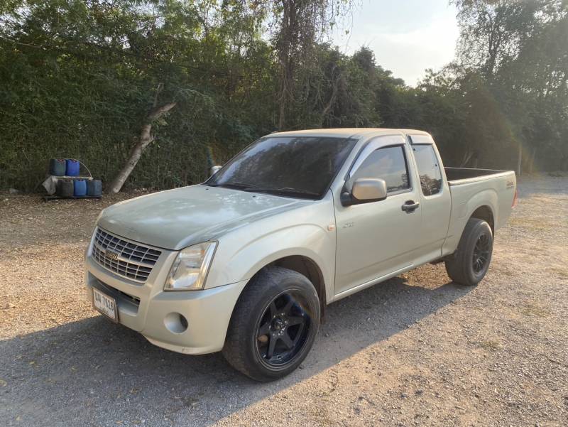 ISUZU D-MAX SPACE CAB SX