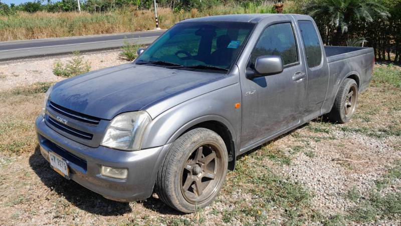 ISUZU D MAX SPACE CAB SLX