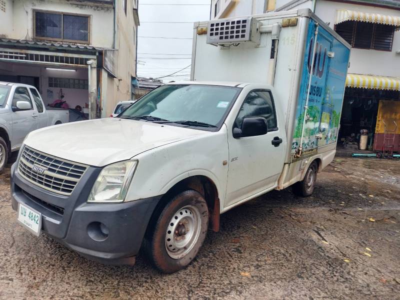 ISUZU D-MAX SPARK EX