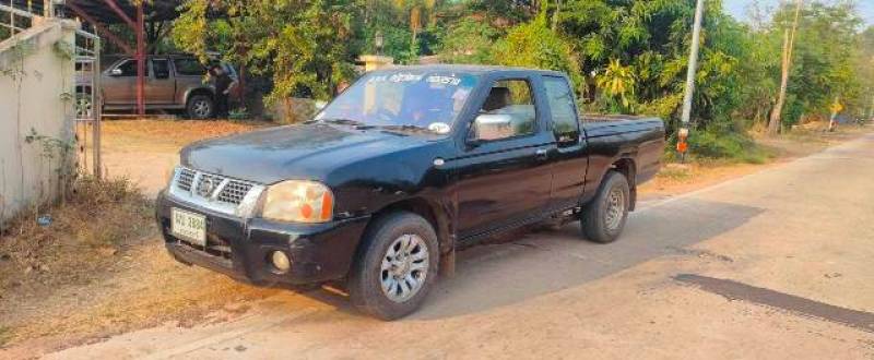 NISSAN FRONTIER CAB