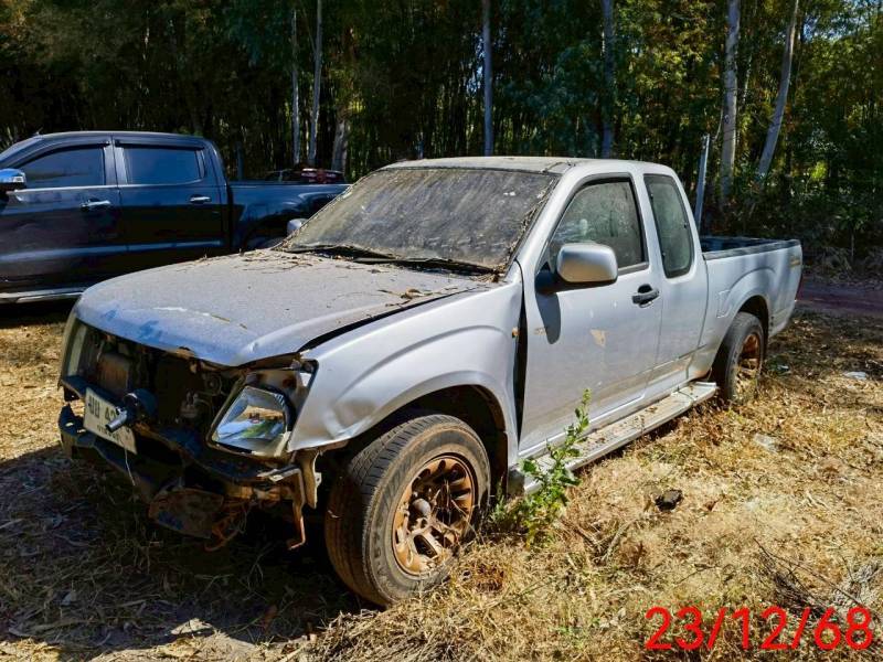 ISUZU D-MAX SPACE CAB SLX
